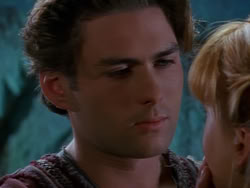extant_XenaWarriorPrincess_1x09_DeathInChains_3424