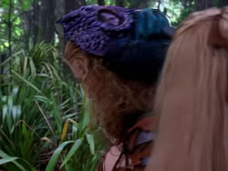 extant_XenaWarriorPrincess_1x10-HoovesAndHarlots_00227