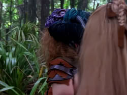 extant_XenaWarriorPrincess_1x10-HoovesAndHarlots_00228