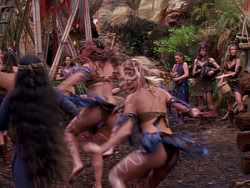 extant_XenaWarriorPrincess_1x10-HoovesAndHarlots_00507
