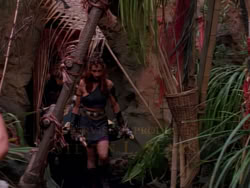extant_XenaWarriorPrincess_1x10-HoovesAndHarlots_00542