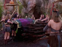 extant_XenaWarriorPrincess_1x10-HoovesAndHarlots_00598