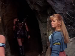 extant_XenaWarriorPrincess_1x10-HoovesAndHarlots_00771