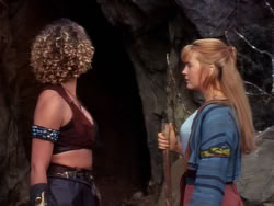 extant_XenaWarriorPrincess_1x10-HoovesAndHarlots_00773