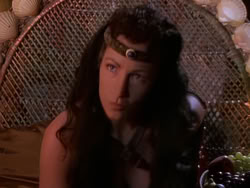 extant_XenaWarriorPrincess_1x10-HoovesAndHarlots_00904
