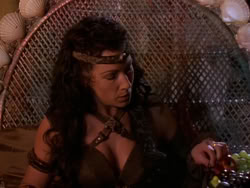 extant_XenaWarriorPrincess_1x10-HoovesAndHarlots_00911
