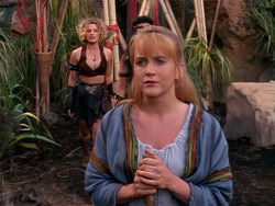 extant_XenaWarriorPrincess_1x10-HoovesAndHarlots_01094