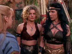 extant_XenaWarriorPrincess_1x10-HoovesAndHarlots_01105