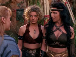 extant_XenaWarriorPrincess_1x10-HoovesAndHarlots_01123