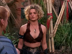 extant_XenaWarriorPrincess_1x10-HoovesAndHarlots_01131