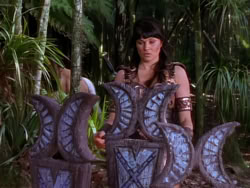 extant_XenaWarriorPrincess_1x10-HoovesAndHarlots_01146