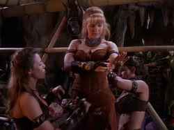extant_XenaWarriorPrincess_1x10-HoovesAndHarlots_01353