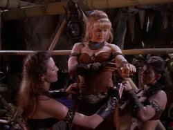 extant_XenaWarriorPrincess_1x10-HoovesAndHarlots_01356