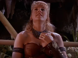 extant_XenaWarriorPrincess_1x10-HoovesAndHarlots_01374