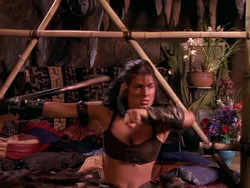 extant_XenaWarriorPrincess_1x10-HoovesAndHarlots_01440