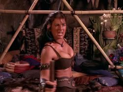 extant_XenaWarriorPrincess_1x10-HoovesAndHarlots_01448
