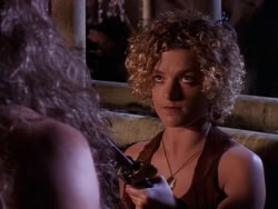 extant_XenaWarriorPrincess_1x10-HoovesAndHarlots_01735