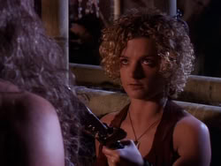 extant_XenaWarriorPrincess_1x10-HoovesAndHarlots_01745