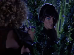 extant_XenaWarriorPrincess_1x10-HoovesAndHarlots_02017