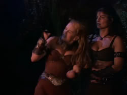 extant_XenaWarriorPrincess_1x10-HoovesAndHarlots_02172