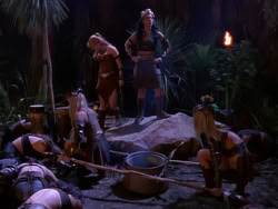 extant_XenaWarriorPrincess_1x10-HoovesAndHarlots_02194