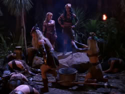 extant_XenaWarriorPrincess_1x10-HoovesAndHarlots_02198