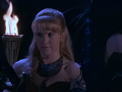 extant_XenaWarriorPrincess_1x10-HoovesAndHarlots_02209
