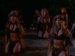 extant_XenaWarriorPrincess_1x10-HoovesAndHarlots_02213