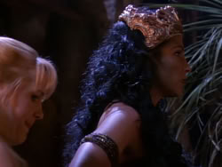 extant_XenaWarriorPrincess_1x10-HoovesAndHarlots_02215