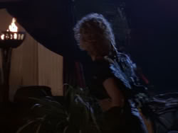 extant_XenaWarriorPrincess_1x10-HoovesAndHarlots_02301