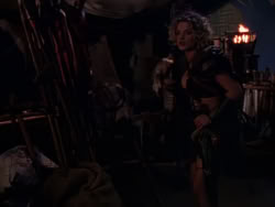 extant_XenaWarriorPrincess_1x10-HoovesAndHarlots_02341