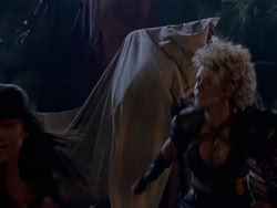 extant_XenaWarriorPrincess_1x10-HoovesAndHarlots_02450