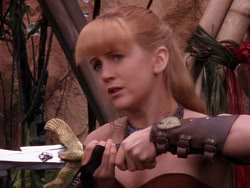extant_XenaWarriorPrincess_1x10-HoovesAndHarlots_02592