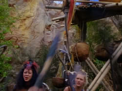 extant_XenaWarriorPrincess_1x10-HoovesAndHarlots_02845