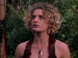 extant_XenaWarriorPrincess_1x10-HoovesAndHarlots_02898
