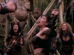 extant_XenaWarriorPrincess_1x10-HoovesAndHarlots_02925