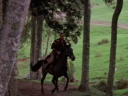 extant_XenaWarriorPrincess_1x10-HoovesAndHarlots_03232