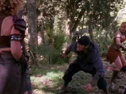 extant_XenaWarriorPrincess_1x10-HoovesAndHarlots_03361