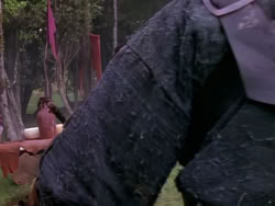 extant_XenaWarriorPrincess_1x10-HoovesAndHarlots_03373