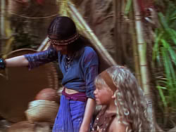 extant_XenaWarriorPrincess_1x10-HoovesAndHarlots_03516