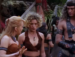extant_XenaWarriorPrincess_1x10-HoovesAndHarlots_03547
