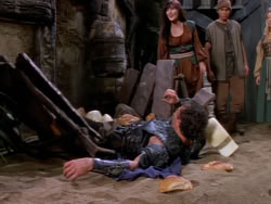 extant_XenaWarriorPrincess_1x11-TheBlackWolf_00750
