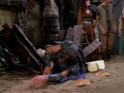 extant_XenaWarriorPrincess_1x11-TheBlackWolf_00752