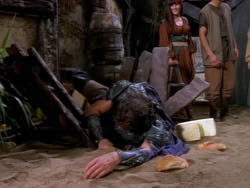 extant_XenaWarriorPrincess_1x11-TheBlackWolf_00753