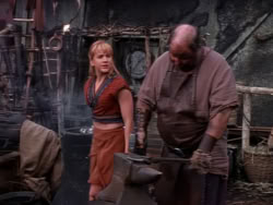extant_XenaWarriorPrincess_1x11-TheBlackWolf_00870