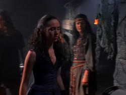 extant_XenaWarriorPrincess_1x11-TheBlackWolf_01087