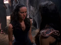 extant_XenaWarriorPrincess_1x11-TheBlackWolf_01100