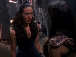 extant_XenaWarriorPrincess_1x11-TheBlackWolf_01104