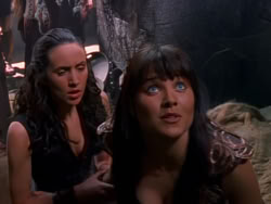 extant_XenaWarriorPrincess_1x11-TheBlackWolf_01125