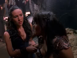 extant_XenaWarriorPrincess_1x11-TheBlackWolf_01126